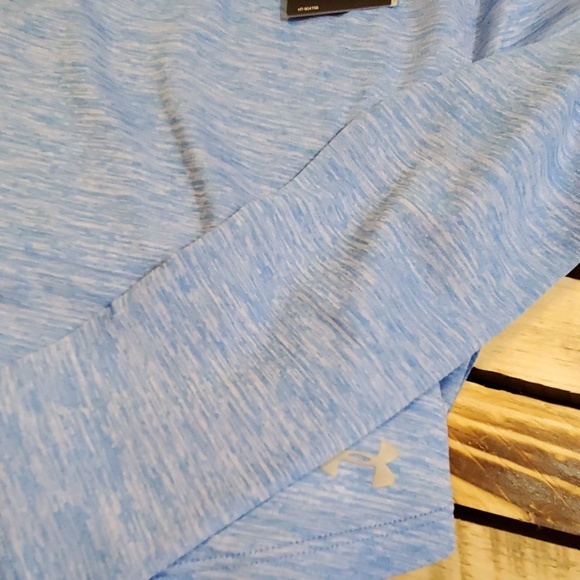 Under Armour Heat Gear Womens LS Size Small - Picture 3 of 7